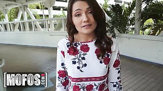 Glamour Tony Rubino and Adria Rae - doggy video - Mofos