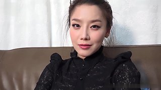 Lee Chae Dam Ignites Feet Worship in Homemade Passion