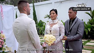 Martix's Wedding Chapter IV - Mariana has fucky-fucky with the priest in a douche after getting married