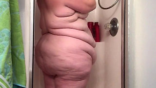 Shower Time with Julie Ginger