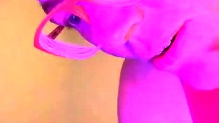 Amateur BBW Courtney with glasses masturbates