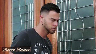 Sweet sinner - sexy Alexis Fawx chooses hard porno with a mature guy who knows just what she needs