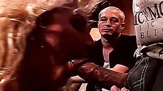 Inamorata's housewife action