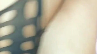 I Put Oil on My Vagina to Make It Squirt