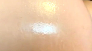 Big Ass Girl Use Fuckmachine Deep Inside Her Dirty Pussy