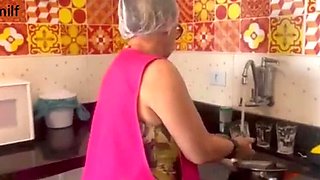 MILF Mya Milf Can't Resist Young Man Jhony Bomba's Big Cock After Shower - Homemade Blowjob & Sex