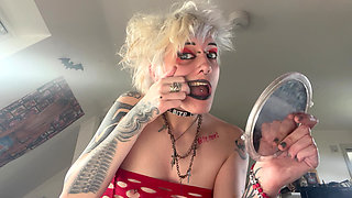 Glitterqueen1999 Mouth Tour with Mirror Black Lipstick