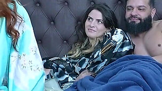 Threesome with Redhead Weightlifter Girlfriend and Hot Gym Wife