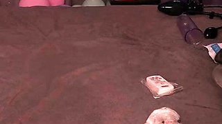 Sexynympho webcam model uses toy on clit to masturbate