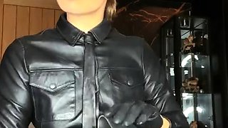 Amateur cutie plugs her ass and masturbates