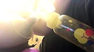 Gorgeous Big Tit Lactating Girl Pumps on Cam