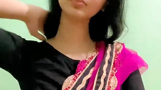 Desi Girl in Desi Dress Showing Her Tits