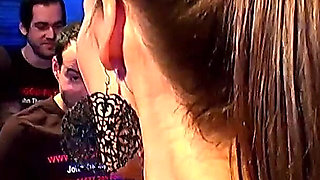 Asian Girl Deepthroats Outdoor and Lets Herself Be Anal Cumshot!