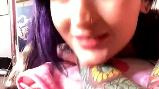 Hot amateur webcam teen masturbates for their fans