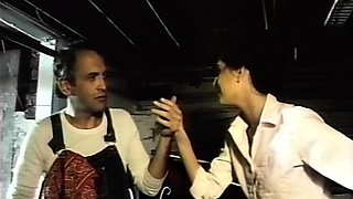 Dirty brunette amateur outdoor facial