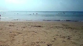 Fit Gina at the beach