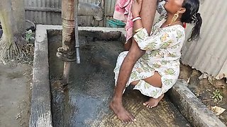 Indian Bhabhi Peeing During Sex - Big Ass Anal Fuck with Devar