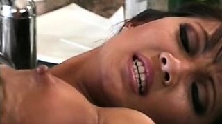 Amateur Asian girlfriend homemade hardcore action