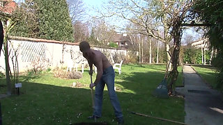 Older brunette slut seduces gardener