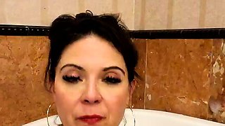 Hot Brunette mature Webcam Masturbation