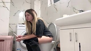 Big Ass Blonde Toilet After Lunch Meal