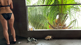Shower fuck on paradise island