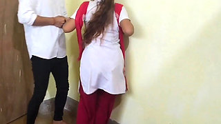 Indian school students ki ghapaghap video when no one in classroom
