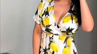 Webcam brunette solo masturbation