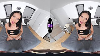 Alyssa's bouncy booty in VR HD porn