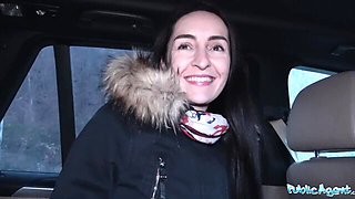 Delicious bimbo at bj action