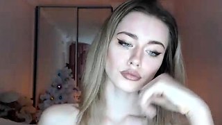 Amateur Webcam Teen Masturbates And Teases