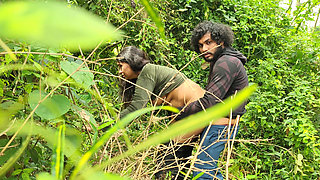 Malayali Couple Hot Outdoor Sex in Forest, Wild Forest Outdoor Sex of Malayali Couple