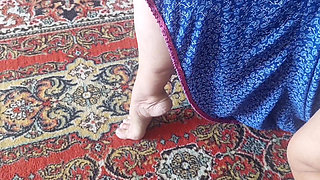 Selena's Feet Posing and Blowjob