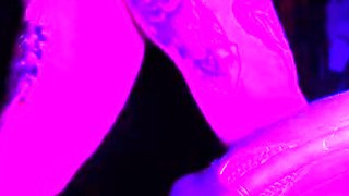 Cute amateur webcam teen girl toying pussy on webcam