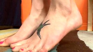 Foot fetish Close up feet and toes tease